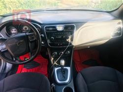 کرایسلەر 200